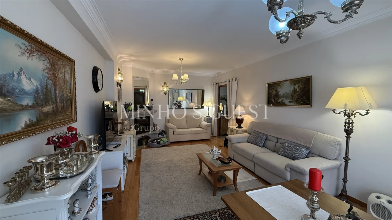 Apartamento T3 para Venda em Gualtar Foto 5