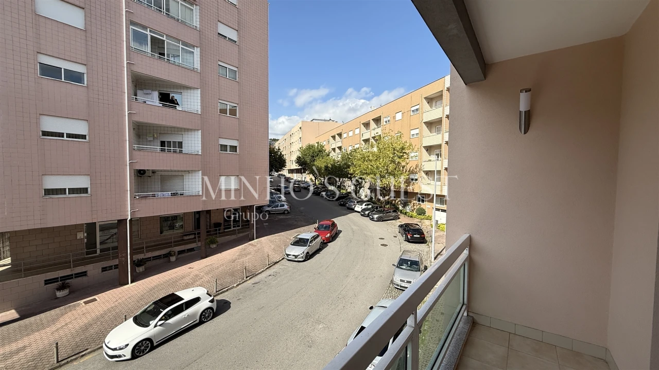 Apartamento T3 para Venda em Gualtar Foto 8