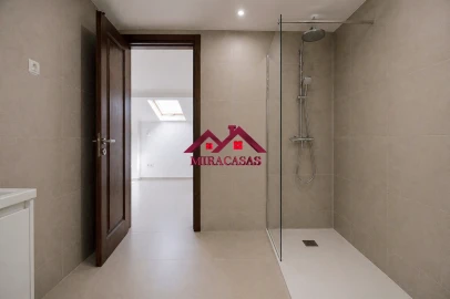 Moradia T4 para Venda em Mira