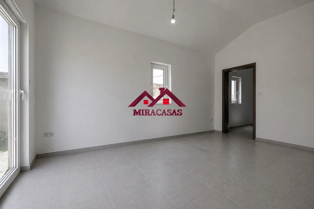 Moradia T4 para Venda em Mira Foto 19