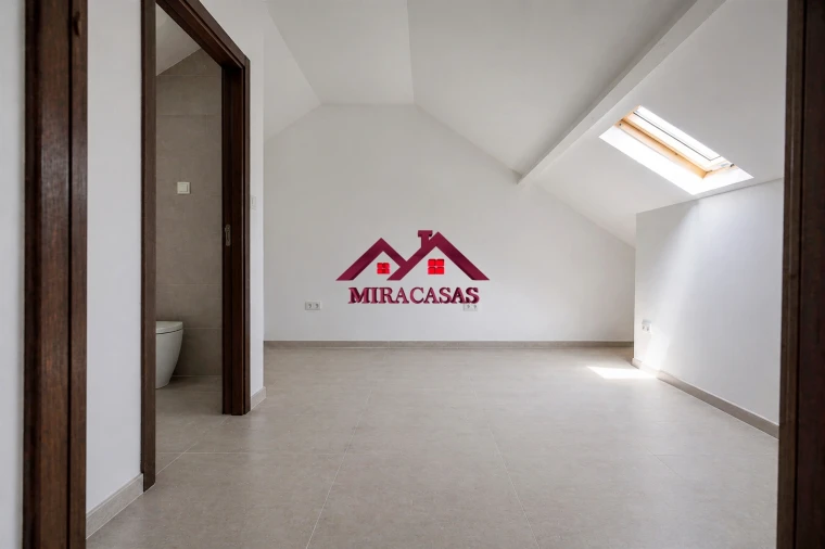 Moradia T4 para Venda em Mira Foto 44