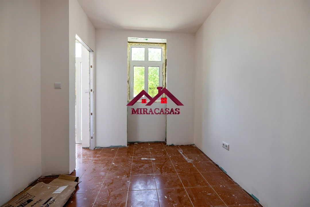 Moradia T4 para Venda em Mira Foto 33
