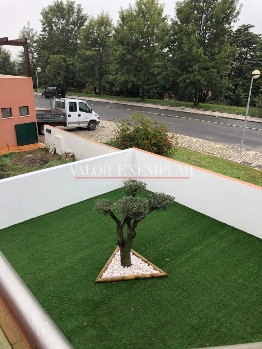 Moradia T3 para Venda em Bombarral e Vale Covo Foto 6