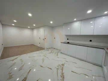 Apartamento T2 para Venda em Idães