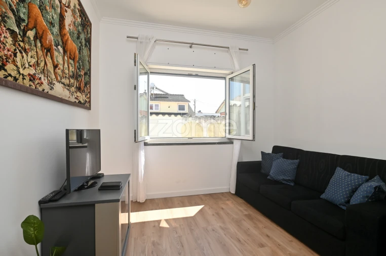 Apartamento T3 para Venda em São Domingos de Rana Foto 14
