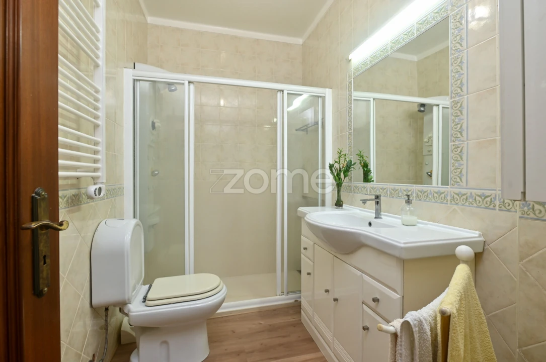 Apartamento T3 para Venda em São Domingos de Rana Foto 13