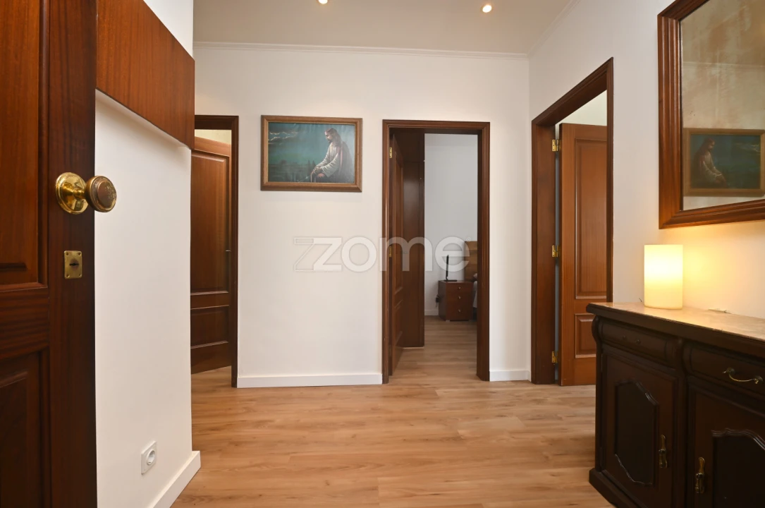 Apartamento T3 para Venda em São Domingos de Rana Foto 6