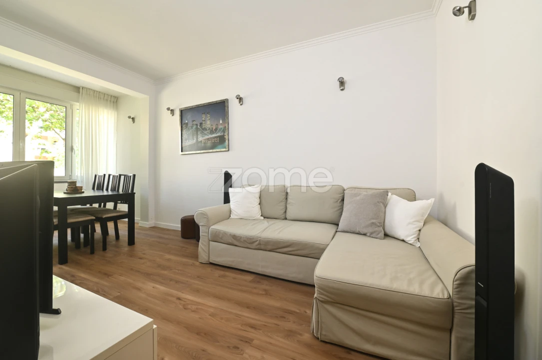 Apartamento T3 para Venda em São Domingos de Rana Foto 1