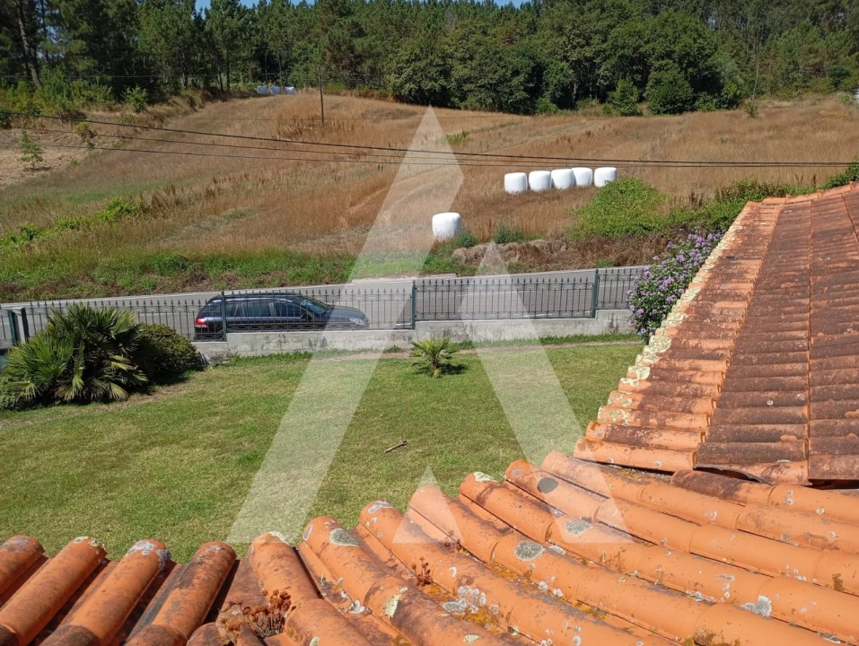 Moradia T6 para Venda em Palhaça Foto 49
