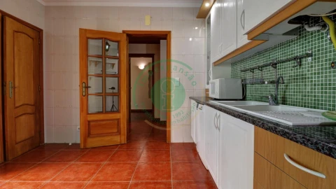 Apartamento T2 para Arrendamento em Buarcos