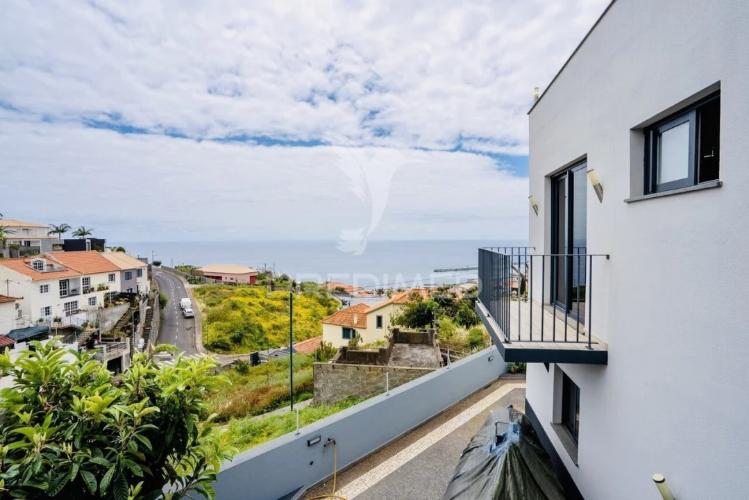 Moradia T5 para Venda em Funchal (Santa Maria Maior) Foto 30