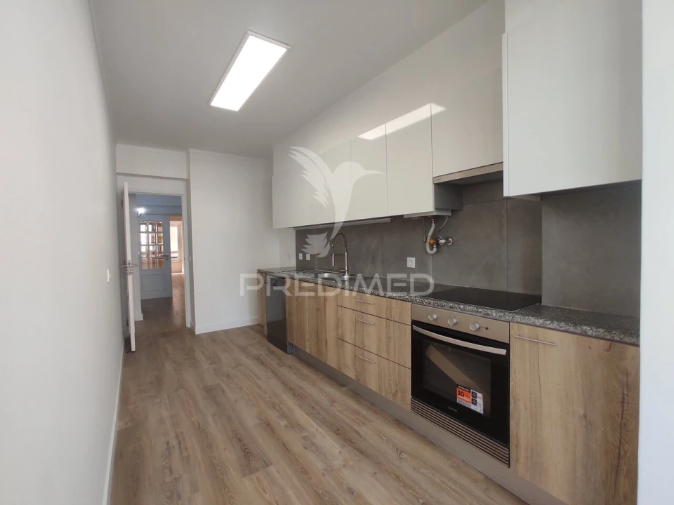 Apartamento T3 para Venda em São Domingos de Benfica Foto 17