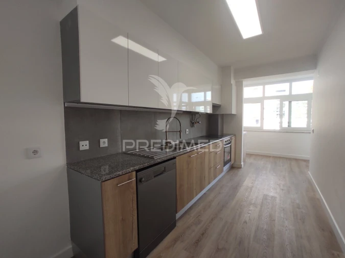 Apartamento T3 para Venda em São Domingos de Benfica Foto 15
