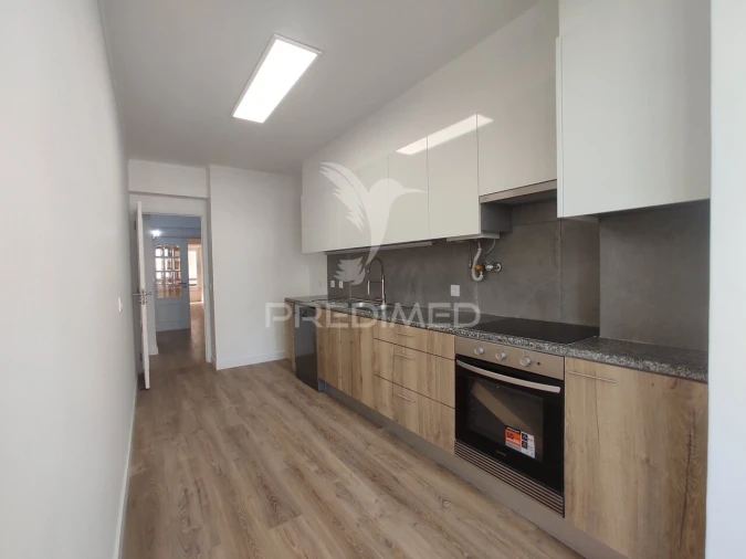 Apartamento T3 para Venda em São Domingos de Benfica Foto 17