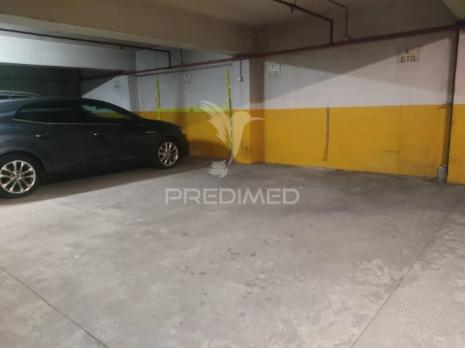 Apartamento T3 para Venda em São Domingos de Benfica Foto 18