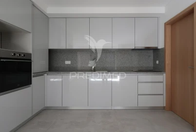 Apartamento T2 para Venda em Pedroso e Seixezelo