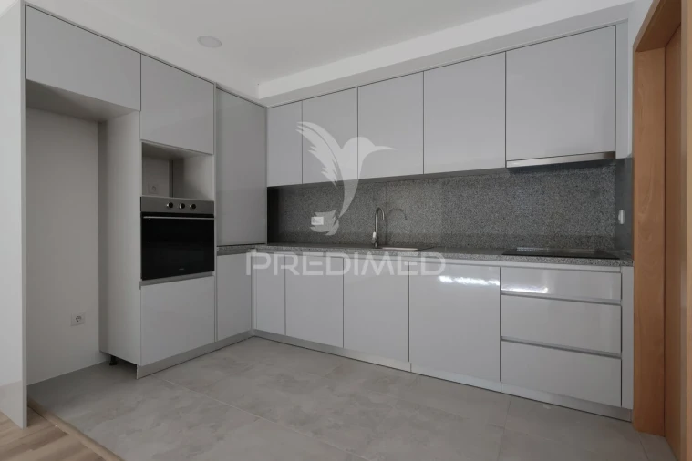 Apartamento T2 para Venda em Pedroso e Seixezelo Foto 11