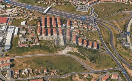 Terreno para Venda em Queluz e Belas
