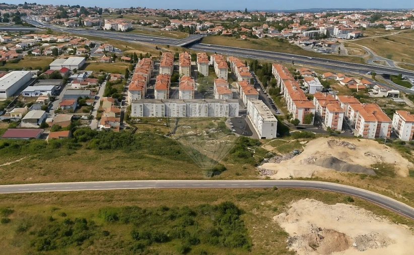 Terreno para Venda em Queluz e Belas Foto 2
