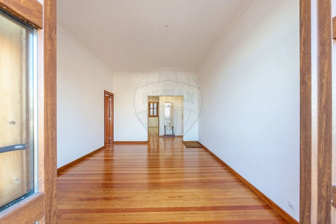 Apartamento T2 para Venda em Santa Maria Maior Foto 3