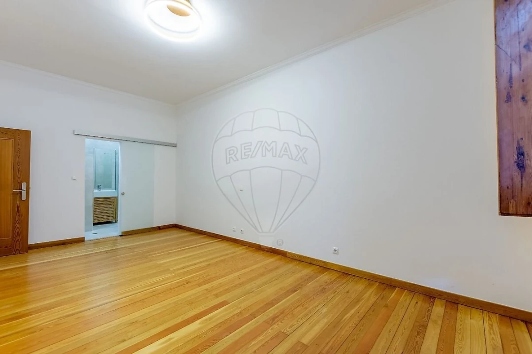 Apartamento T2 para Venda em Santa Maria Maior Foto 19
