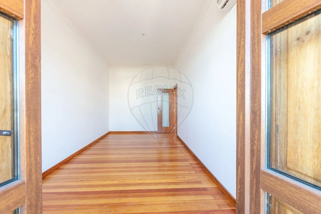 Apartamento T2 para Venda em Santa Maria Maior Foto 10