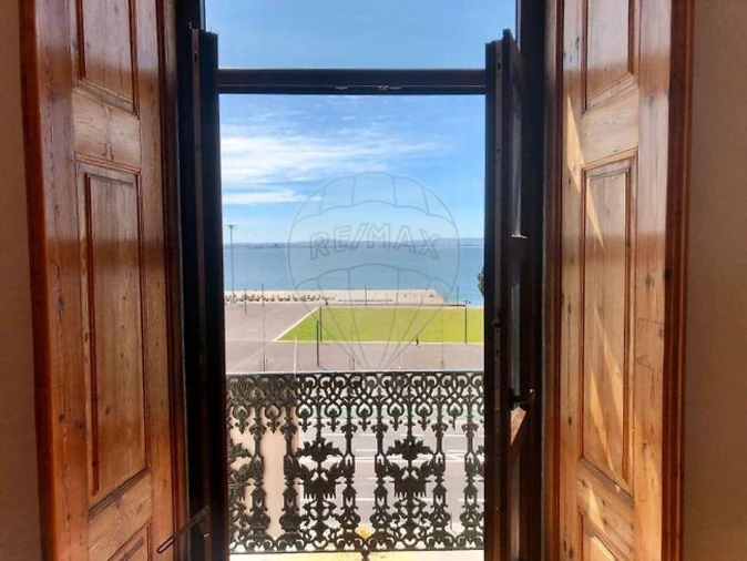 Apartamento T2 para Venda em Santa Maria Maior Foto 7