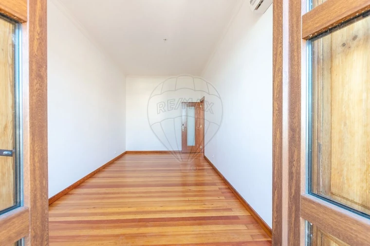Apartamento T2 para Venda em Santa Maria Maior Foto 10