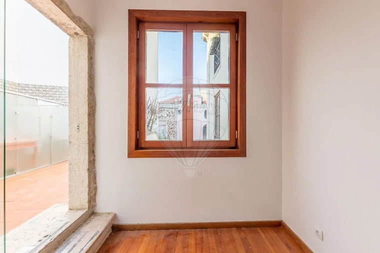 Apartamento T2 para Venda em Santa Maria Maior Foto 27