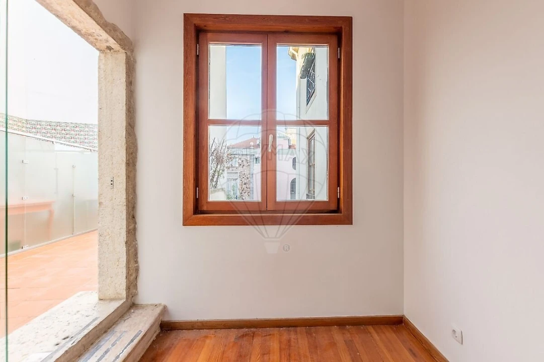 Apartamento T2 para Venda em Santa Maria Maior Foto 27