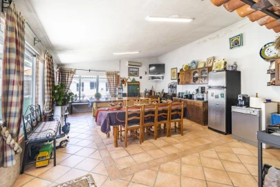 Armazém para Venda em Pataias e Martingança