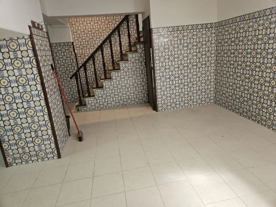 Negócio para Arrendamento em Venteira Foto 1