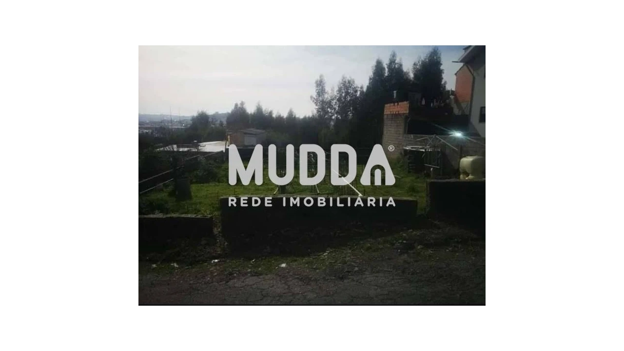 Terreno para Venda em Macieira de Sarnes Foto 1