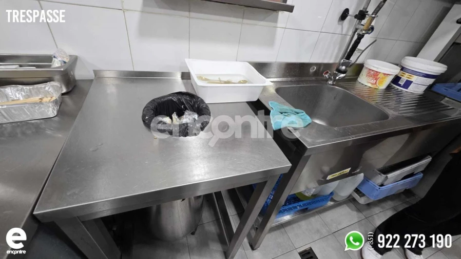 Loja para Trespasse em Santa Maria Maior Foto 6