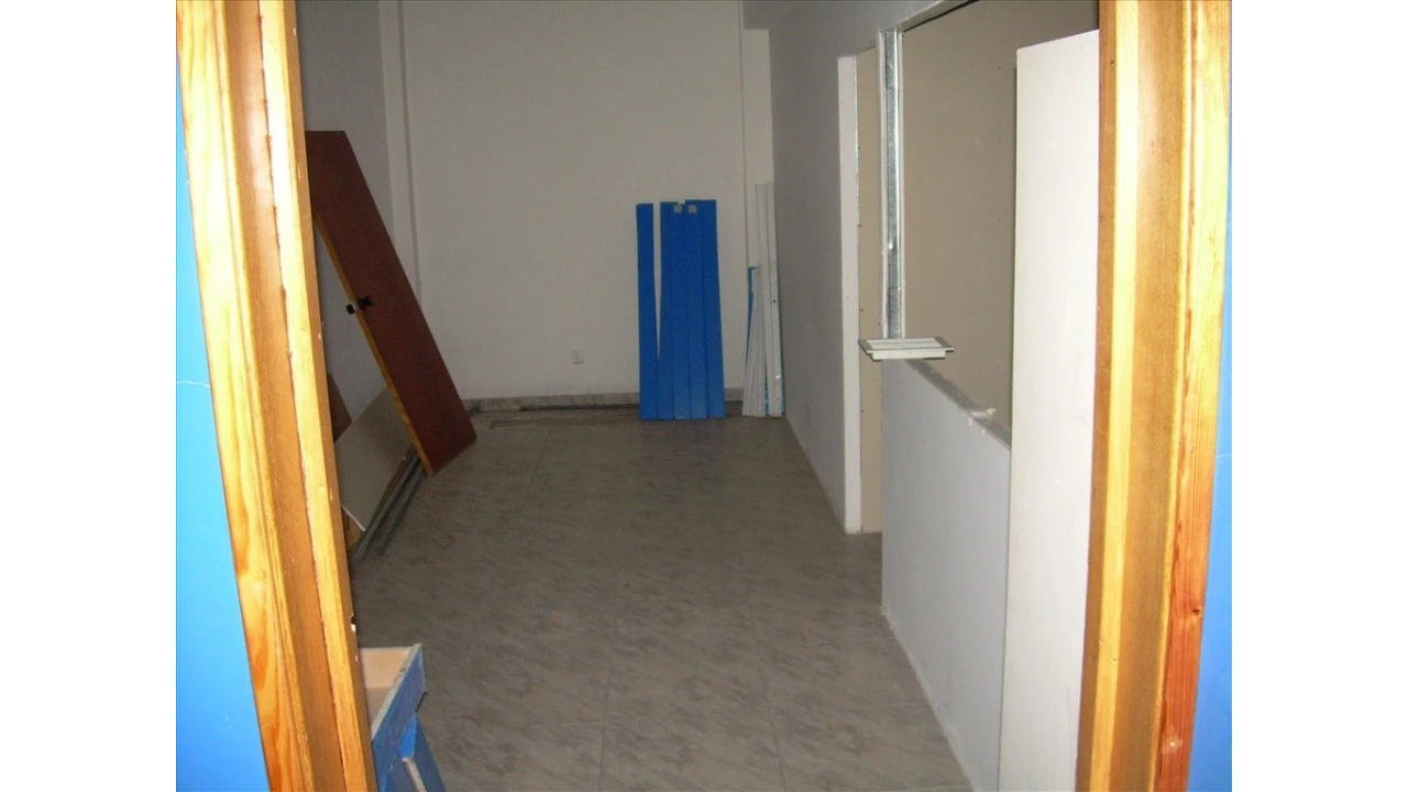 Loja para Arrendamento em Almada, Cova da Piedade, Pragal e Cacilhas Foto 4