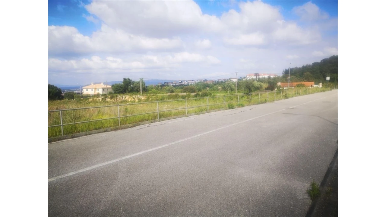 Terreno para Venda em Eiras e São Paulo de Frades Foto 2