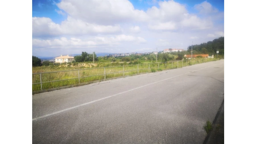 Terreno para Venda em Eiras e São Paulo de Frades Foto 2