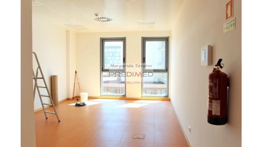 Escritório para Venda em Olivais Foto 2