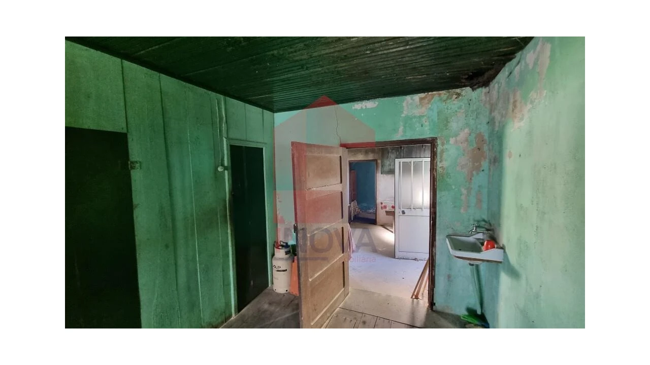 Moradia T1 para Venda em Cibões e Brufe Foto 7