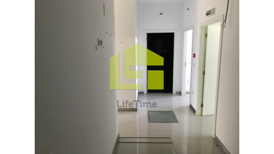 Loja para Venda em Valpaços e Sanfins Foto 3