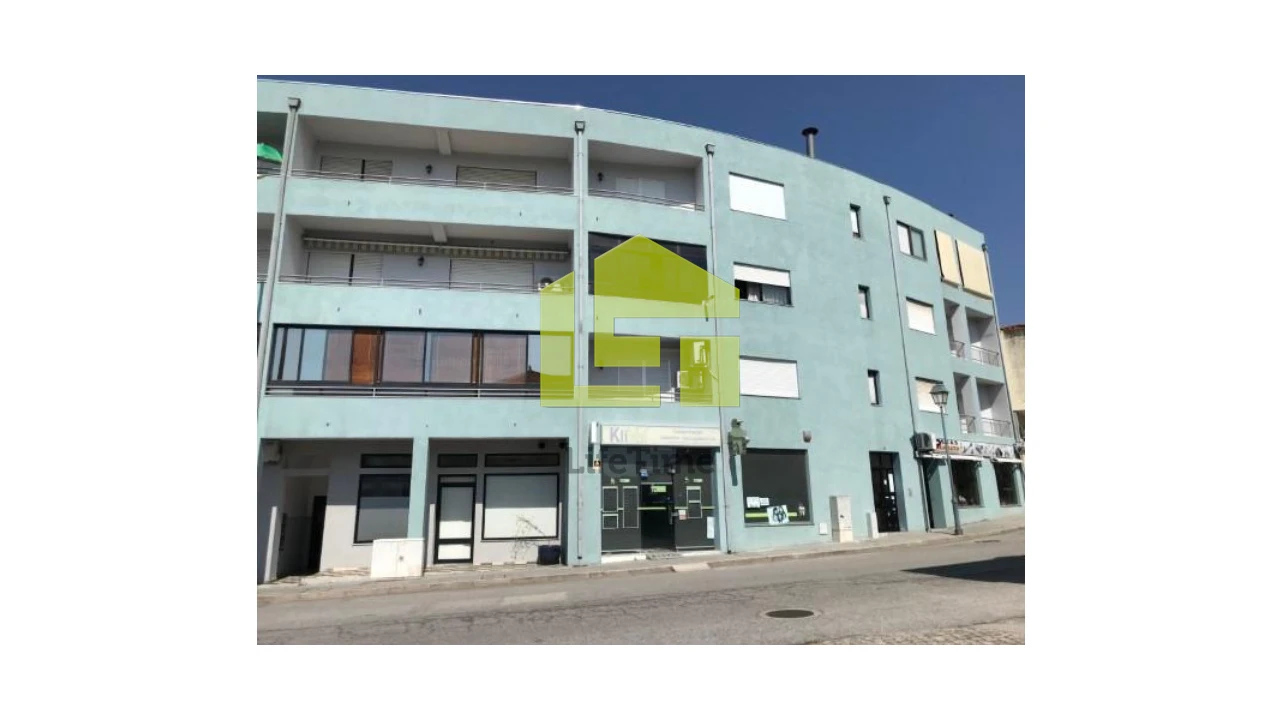 Loja para Venda em Valpaços e Sanfins Foto 1