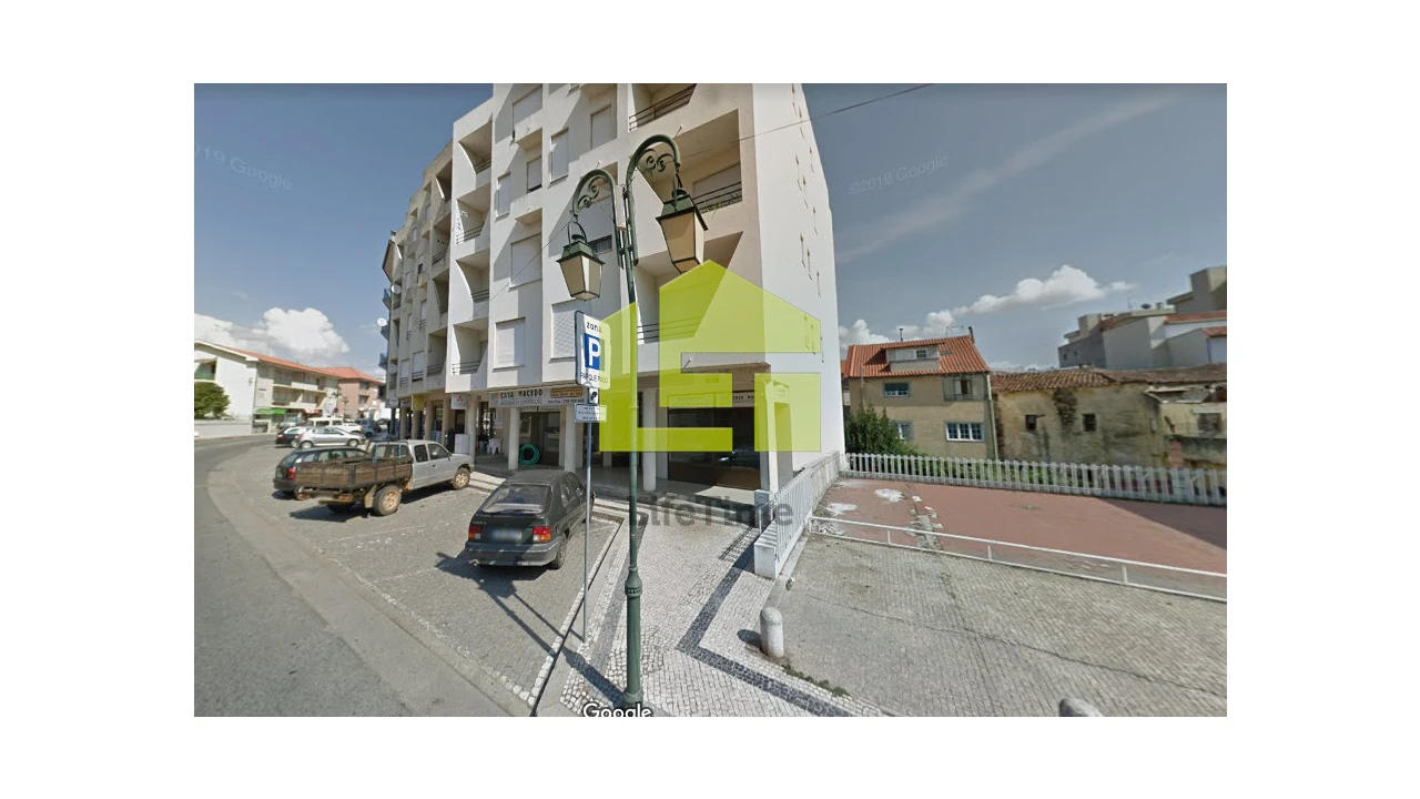 Armazém para Venda em Macedo de Cavaleiros Foto 2