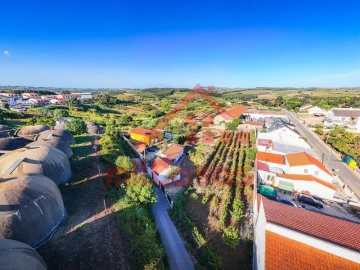 Armazém para Venda em Cadaval e Pêro Moniz
