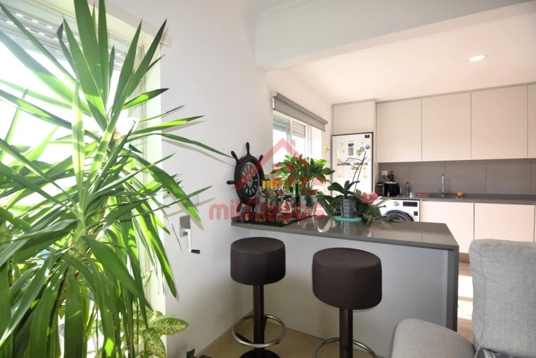 Apartamento T1 para Venda em Ericeira Foto 9