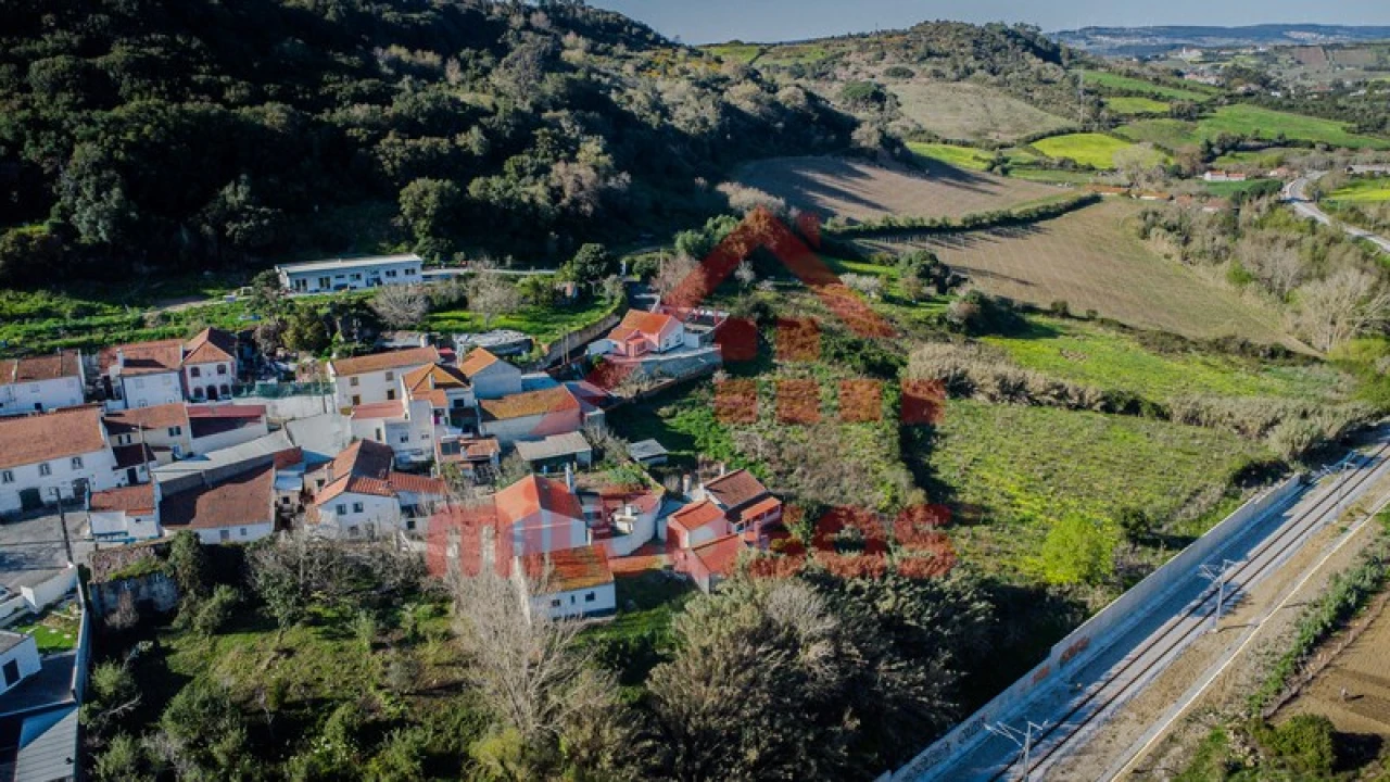 Moradia T4 para Venda em Sobral de Monte Agraço Foto 2