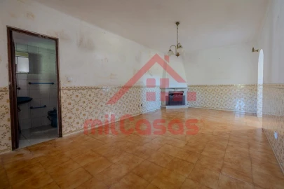 Moradia T4 para Venda em Sobral de Monte Agraço