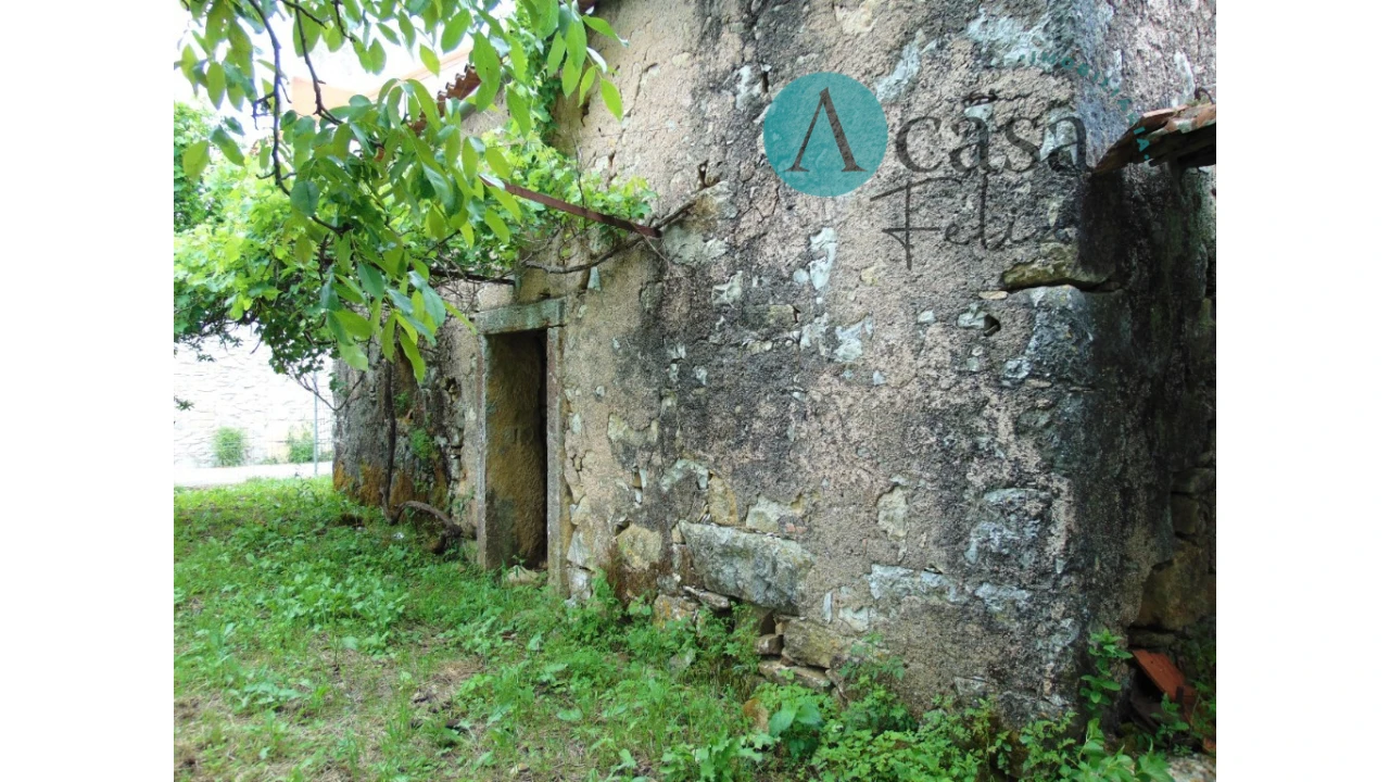 Moradia T2 para Venda em Nossa Senhora do Pranto Foto 5