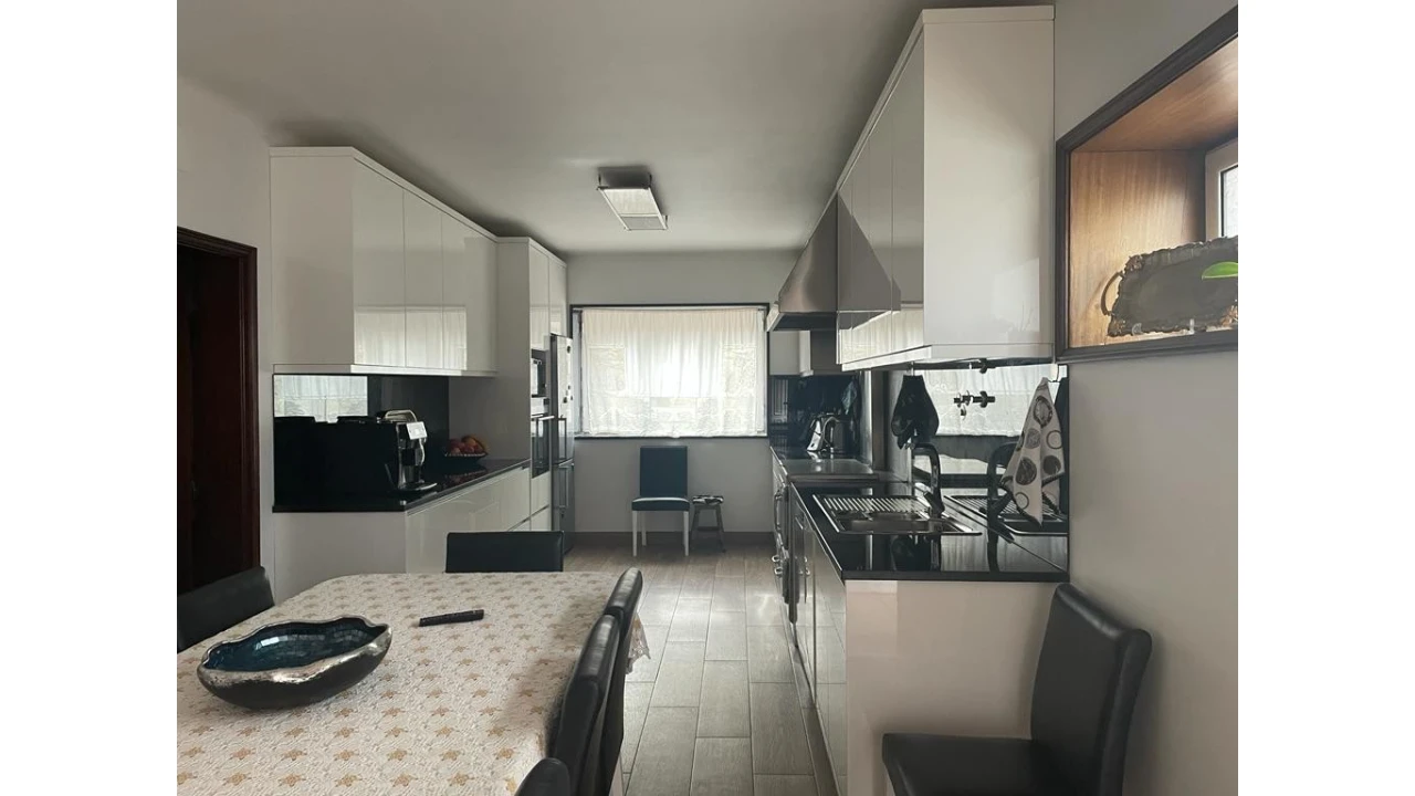 Moradia T5 para Venda em São Tomé de Negrelos Foto 6