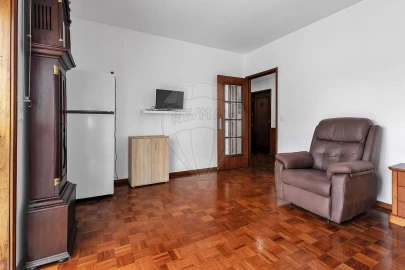 Apartamento T1 para Venda em Paranhos