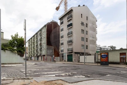 Apartamento T1 para Venda em Paranhos